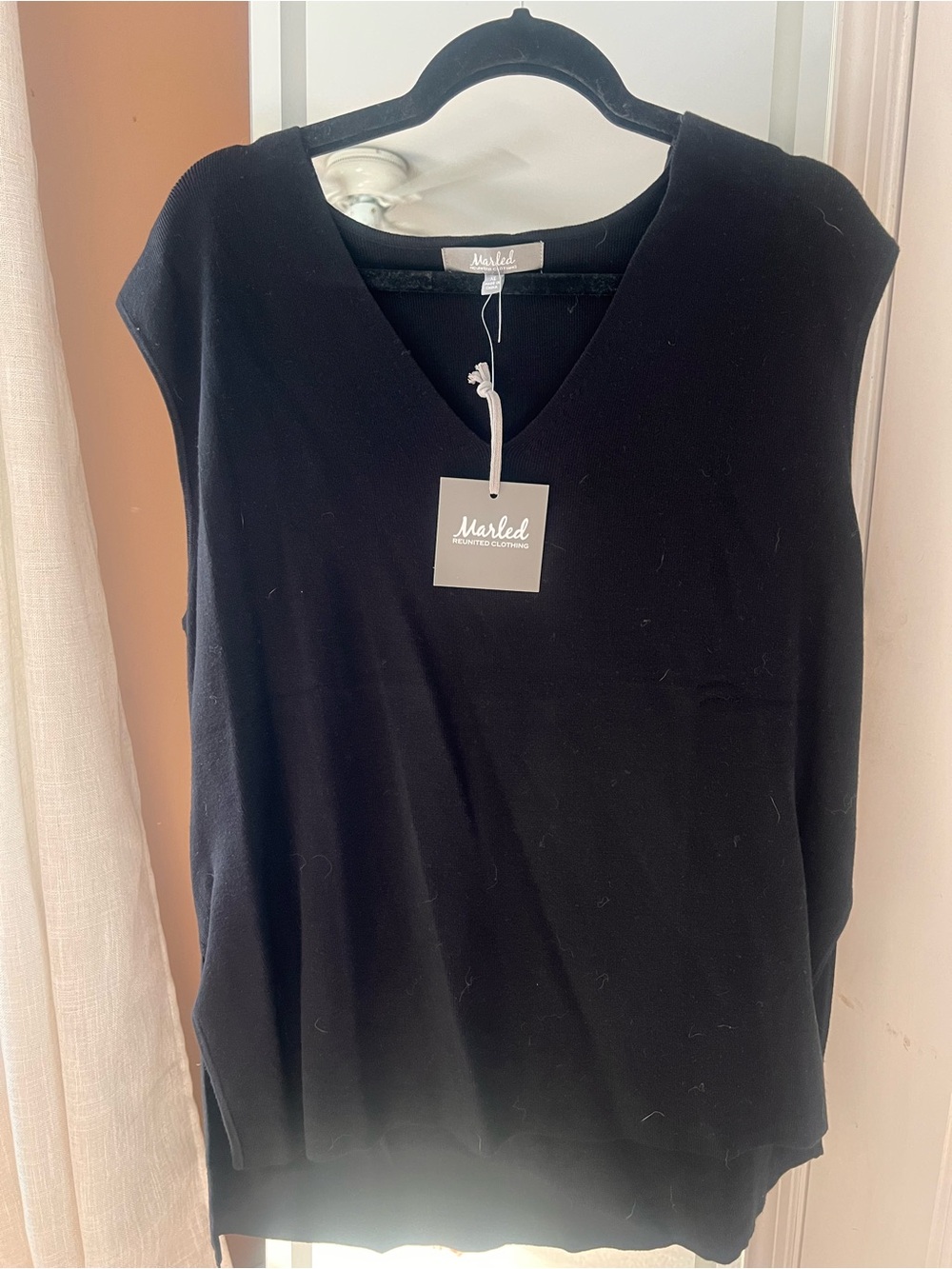 Marled Black V-Neck Sleeveless Tank